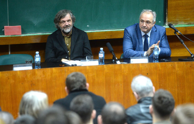 Кустурица: Не желим да молим за филм као Вељко Булајић